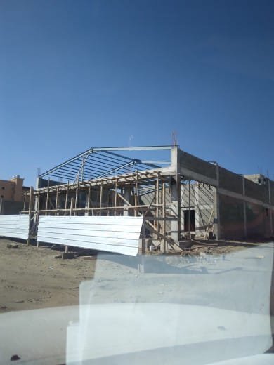 بناء هناجر ومستودعات