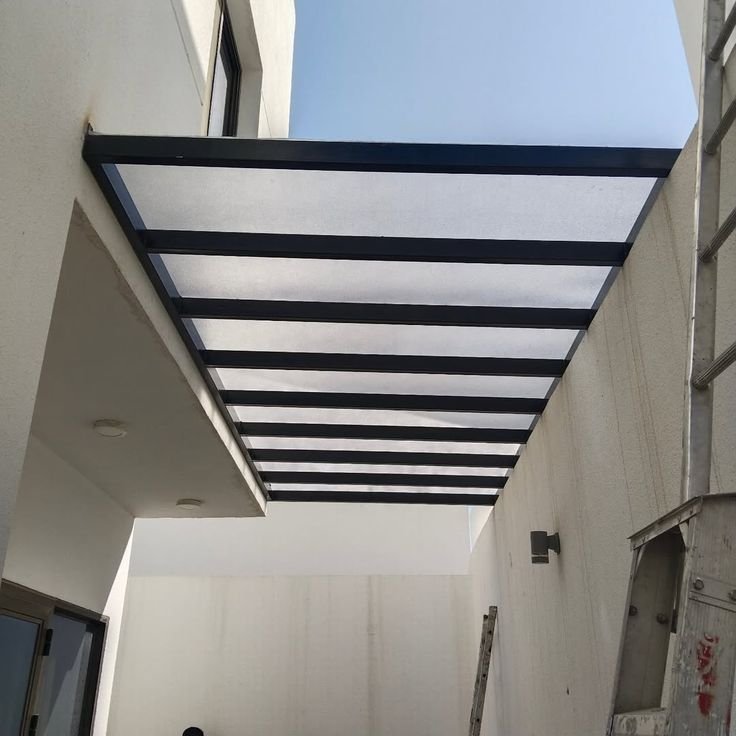 تغطية ممرات اسكاي لايت