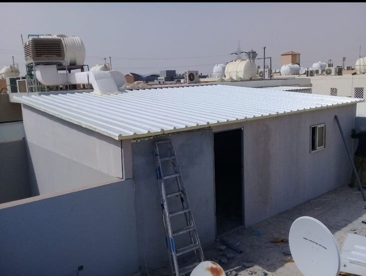 بناء ملحق ساندوتش بانل بالرياض