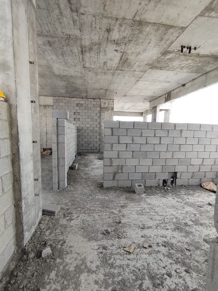 ملاحق خرسانية في خميس مشيط