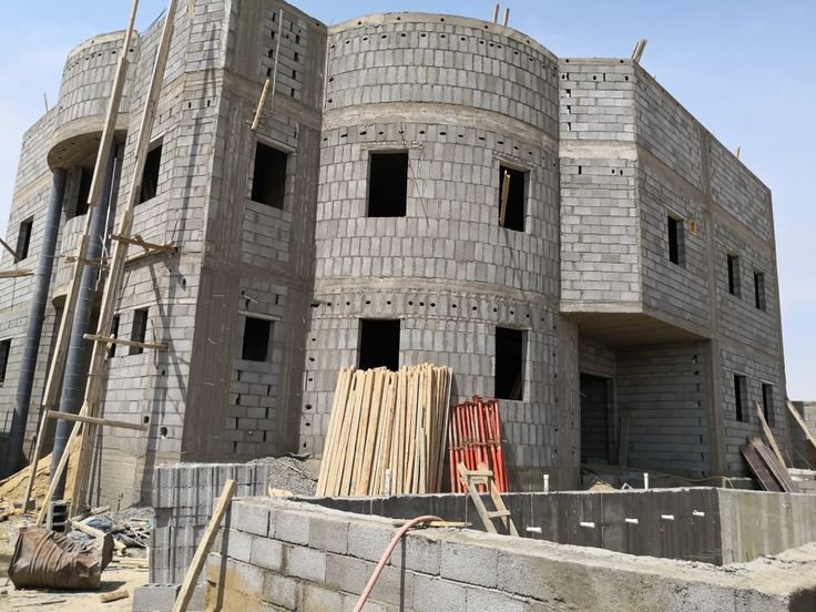 بناء عمارة سكنية متعددة الأدوار
